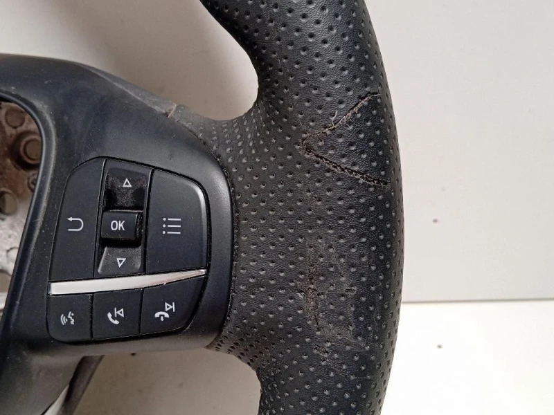 Volante L1TJ-3600-VD1GXA Ford PUMA II 2024