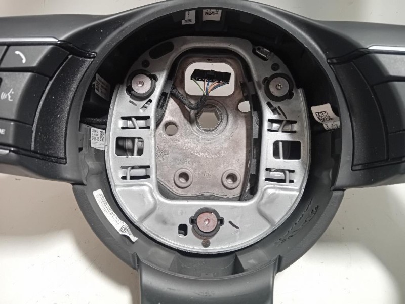 Volante L9C3-3F563-BA8PVJ Jaguar E-pace 2017