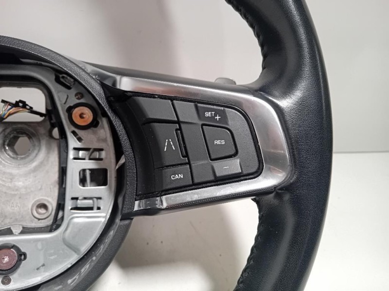 Volante KK83-3F563-LA8PVJ Jaguar F-pace 2015