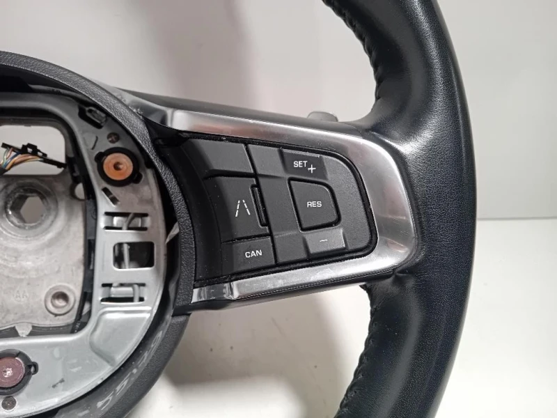 Volante KK83-3F563-LA8PVJ Jaguar F-pace 2015