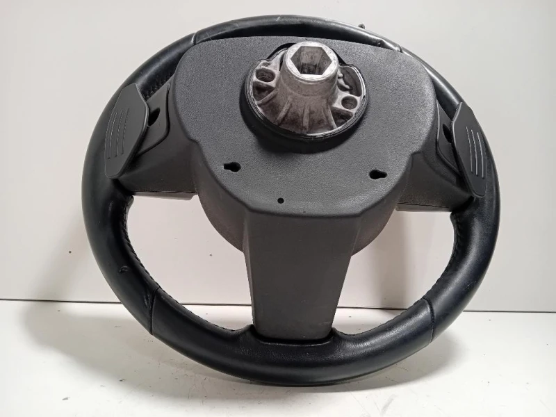 Volante GX73-3F563-RD8PVJ Jaguar XE 2015