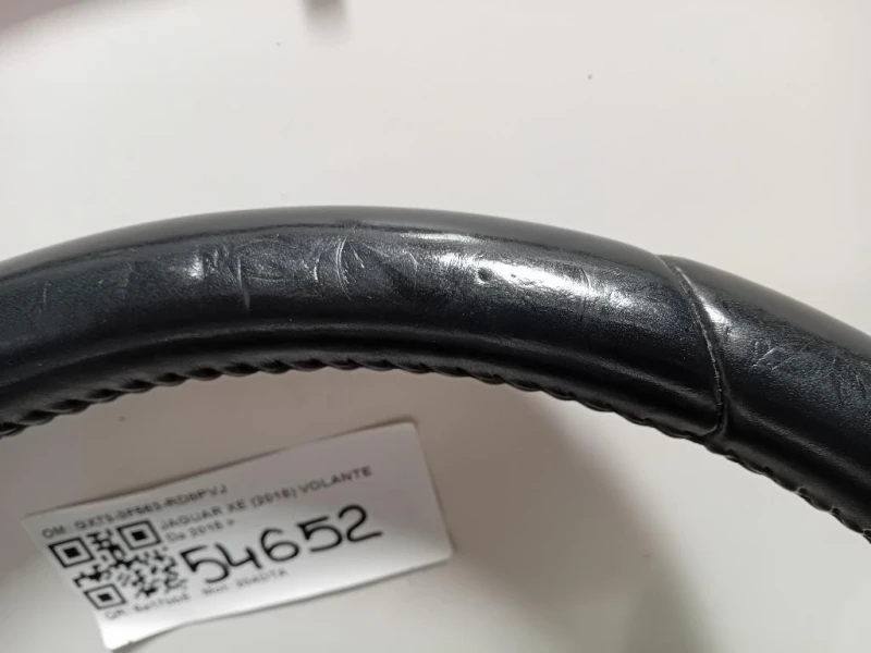 Volante GX73-3F563-RD8PVJ Jaguar XE 2015