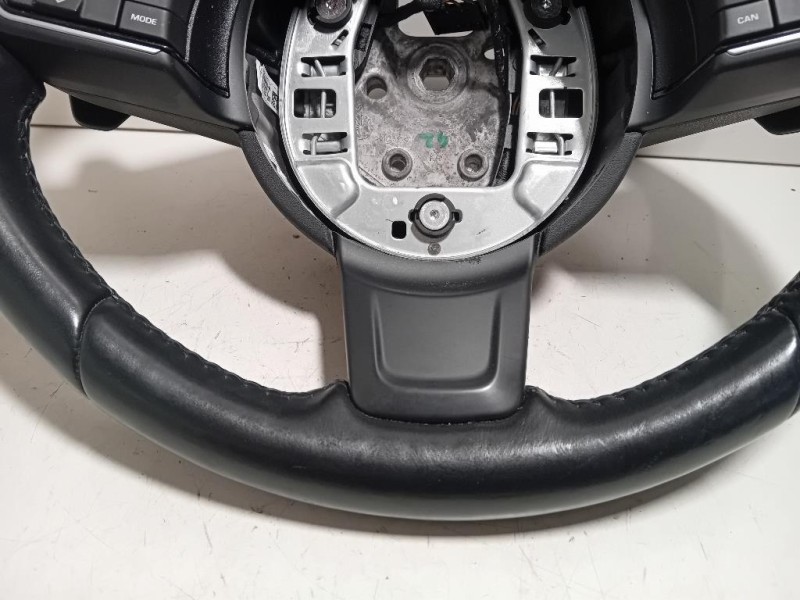 Volante GX73-3F563-RD8PVJ Jaguar XE 2015