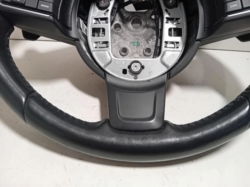 Volante GX73-3F563-RD8PVJ Jaguar XE 2015