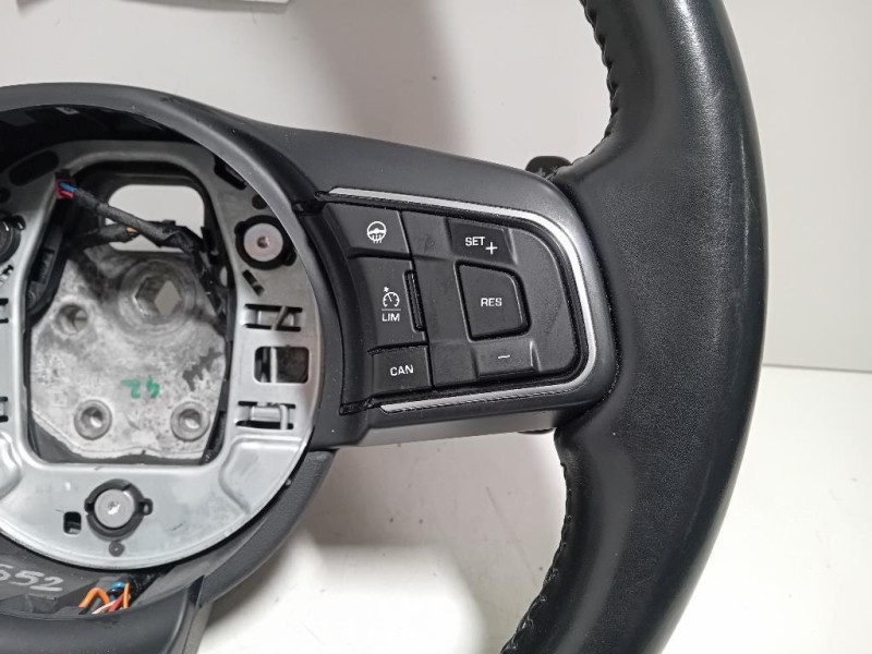 Volante GX73-3F563-RD8PVJ Jaguar XE 2015