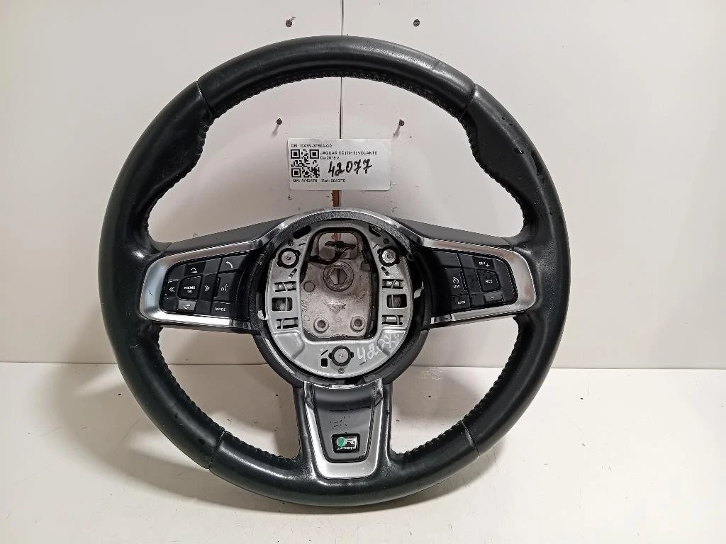 Volante GX7M-3F563-CC Jaguar XE 2015