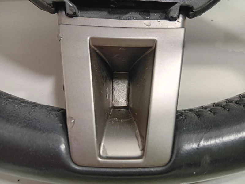 Volante 8X23ABLEG Jaguar XF I 2008