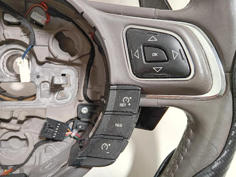 Volante AW93-13D767-DD-1 Jaguar XJ6 III 2003