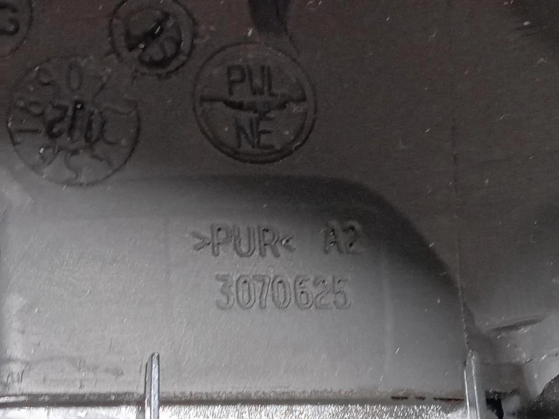 Volante 3070625 Mercedes Classe C W204 2011