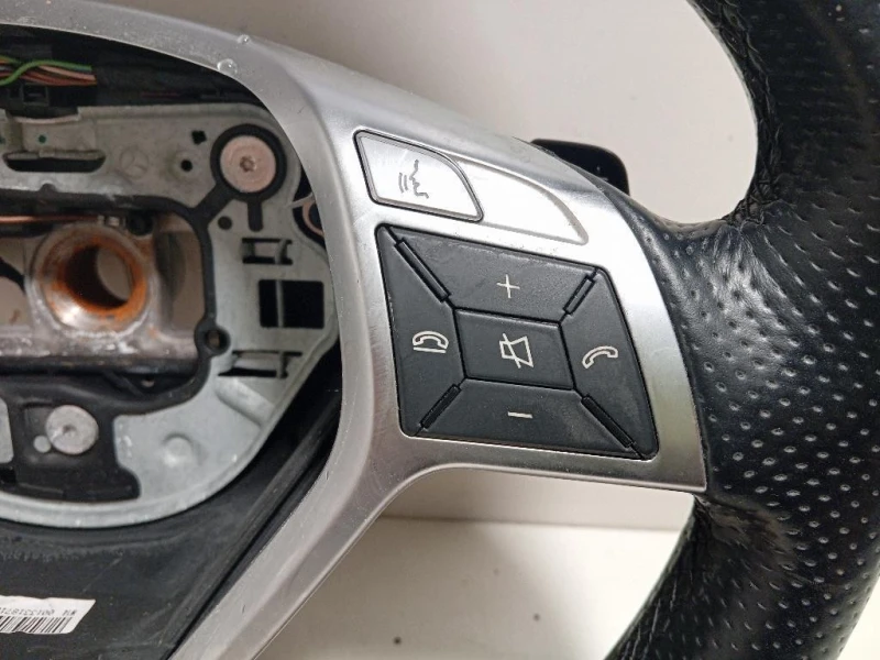 Volante A1724604203 Mercedes Classe C W204 2011