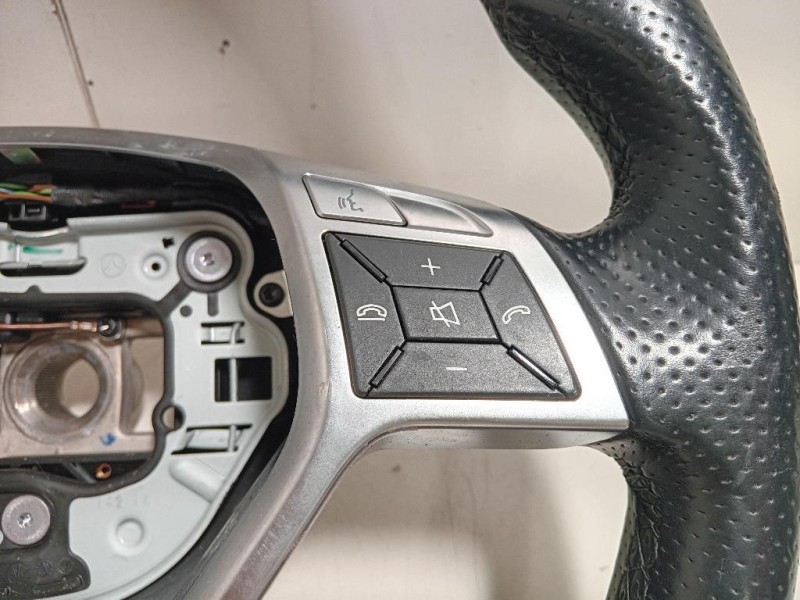 Volante A1724604203 Mercedes Classe E W212 2013