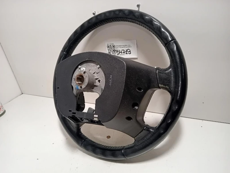 Volante 1037982 Mitsubishi Pajero IV 2007