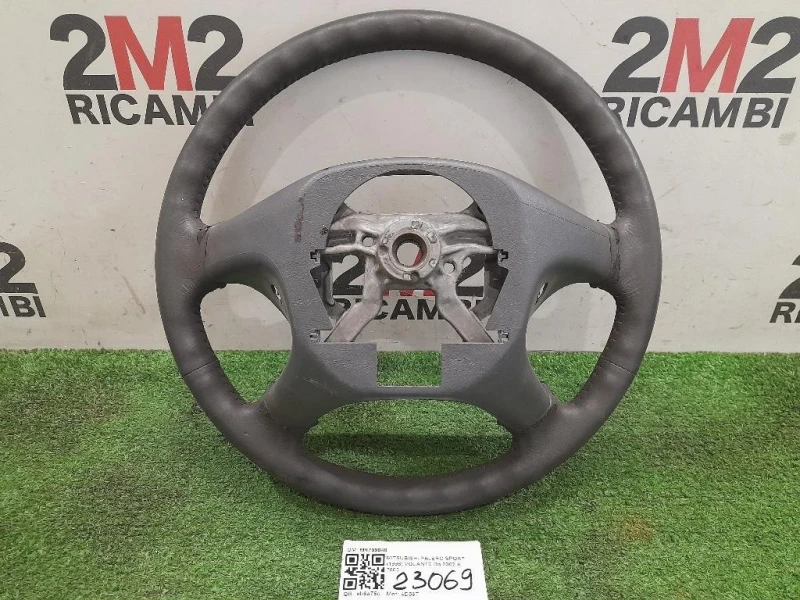 Volante MR799048 Mitsubishi Pajero Sport 1998