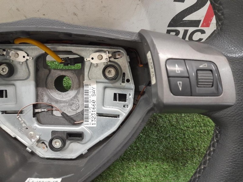 Volante 13231660 Opel Astra H 2005