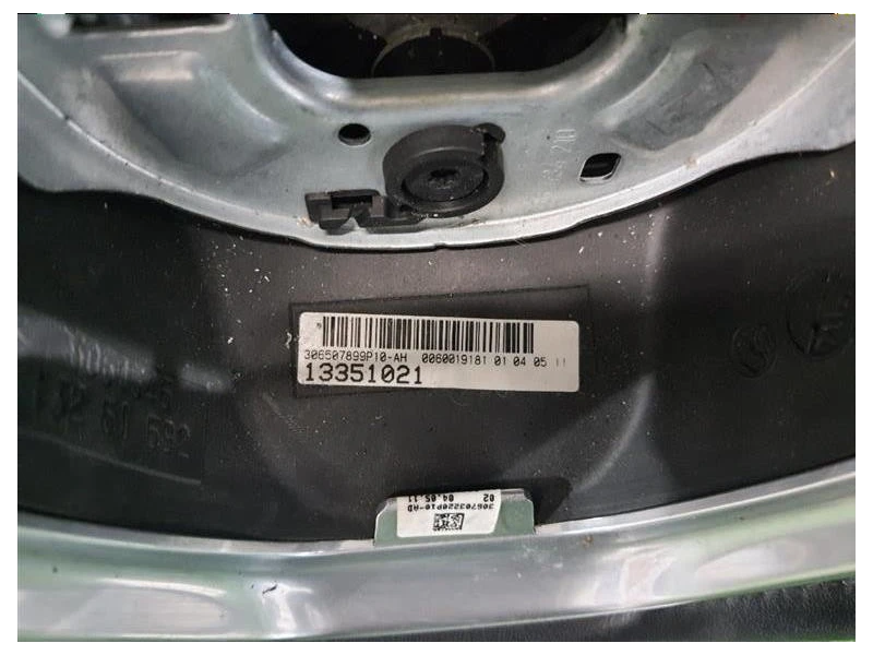 Volante 13351021 Opel Astra J 2010