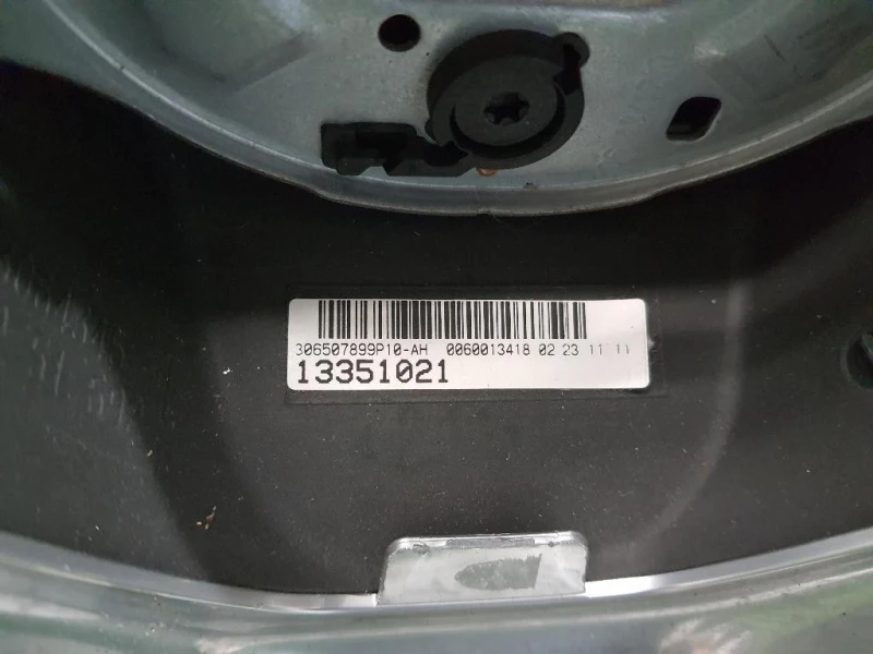 Volante 13351021 Opel Astra J 2010