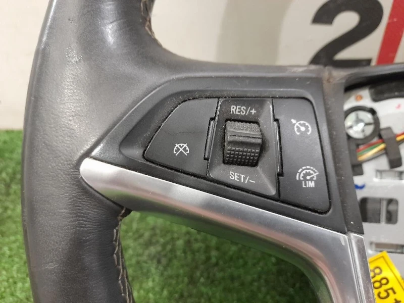 Volante 13351023 Opel Astra J SW 2010