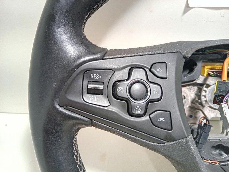 Volante 34210939A Opel Astra K 2016