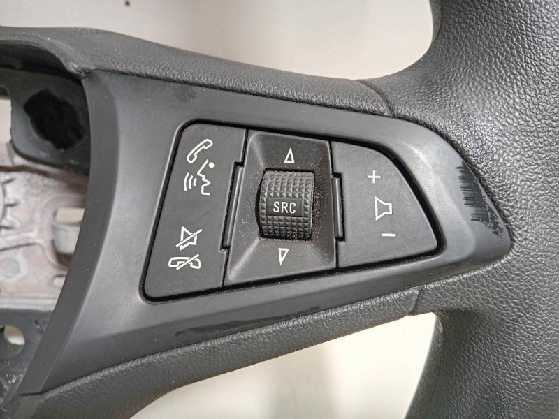Volante 39035987 Opel Corsa E 2014