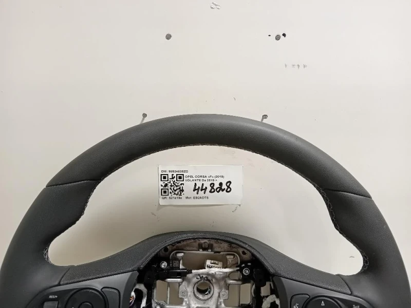 Volante 98524835ZD Opel Corsa F 2019