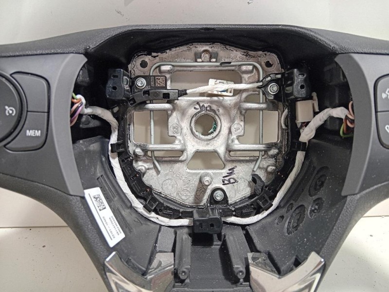 Volante 98524835ZD Opel Corsa F 2019