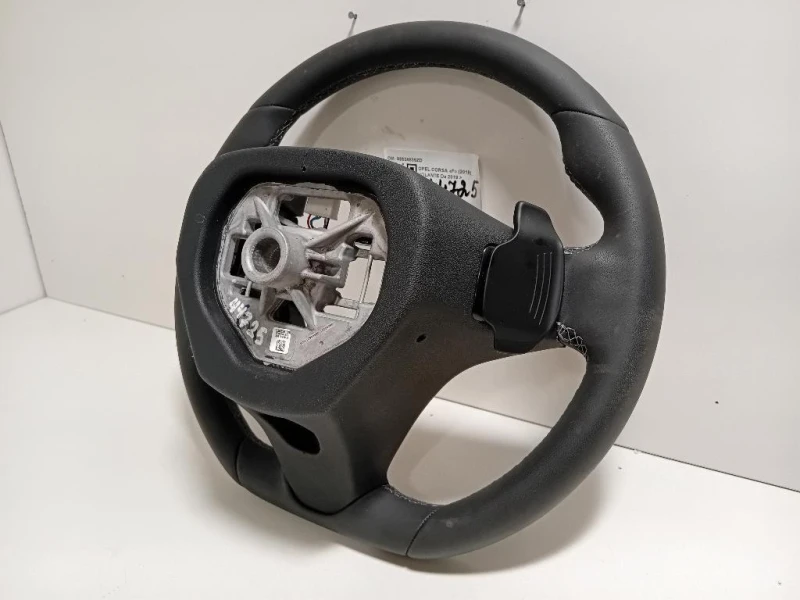 Volante 98524835ZD Opel Corsa F 2019