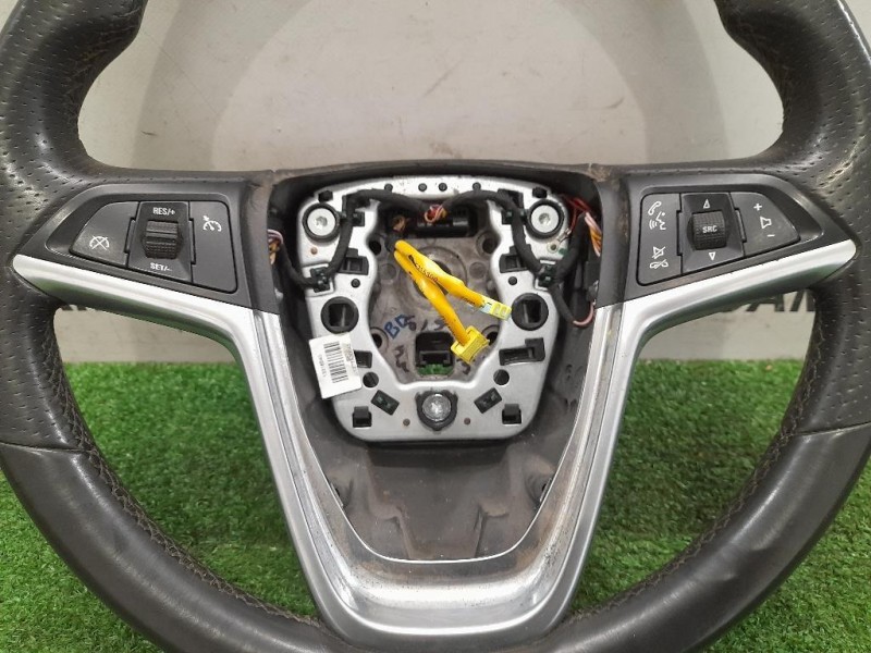 Volante 13316540 Opel Insignia A 2009