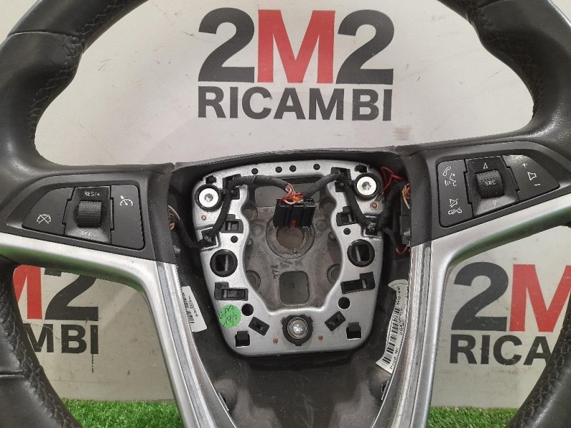 Volante 13306885 Opel Insignia A 2009