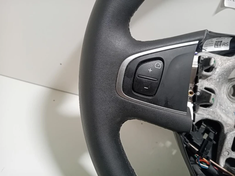 Volante 484005241R Renault CLIO IV 2016