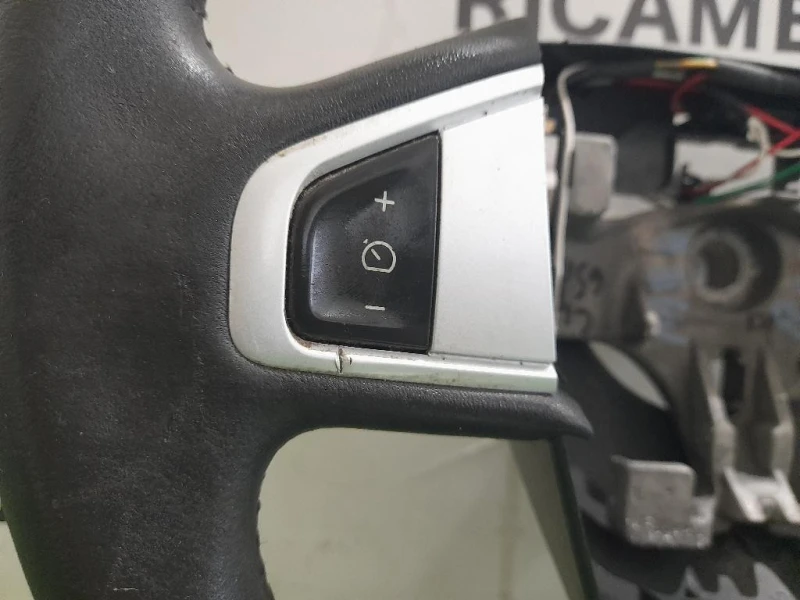 Volante 609581499 Renault Mégane III 2009