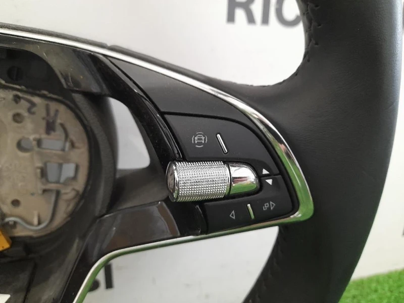 Volante 5E3419093A Skoda Fabia NJ3 2018