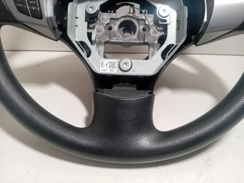 Volante VOLANTE Suzuki Grand Vitara II 2005