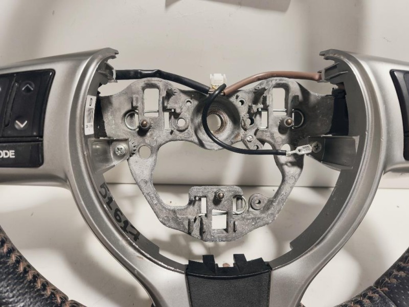 Volante 451020D290C0 Toyota Yaris IV 2012