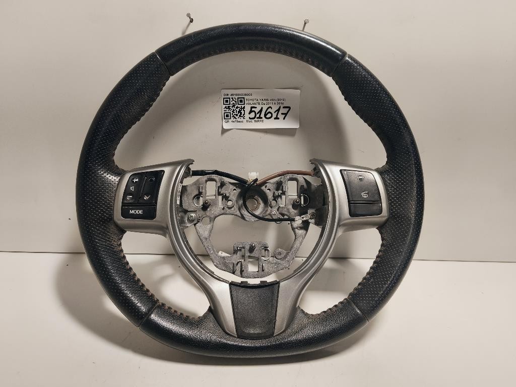 Volante 451020D290C0 Toyota Yaris IV 2012