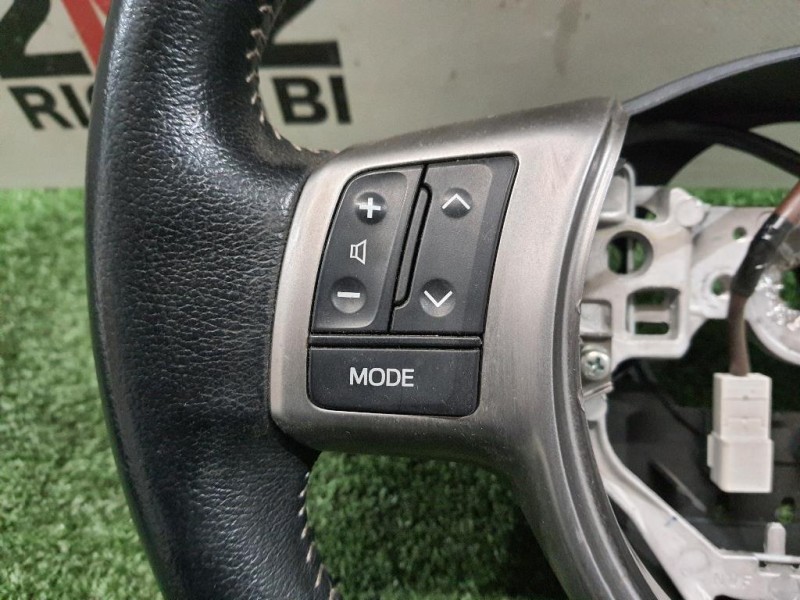 Volante 451000D770 Toyota Yaris IV 2014