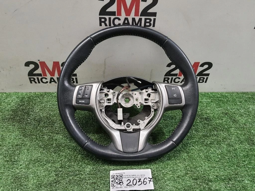 Volante 451000D770 Toyota Yaris IV 2014