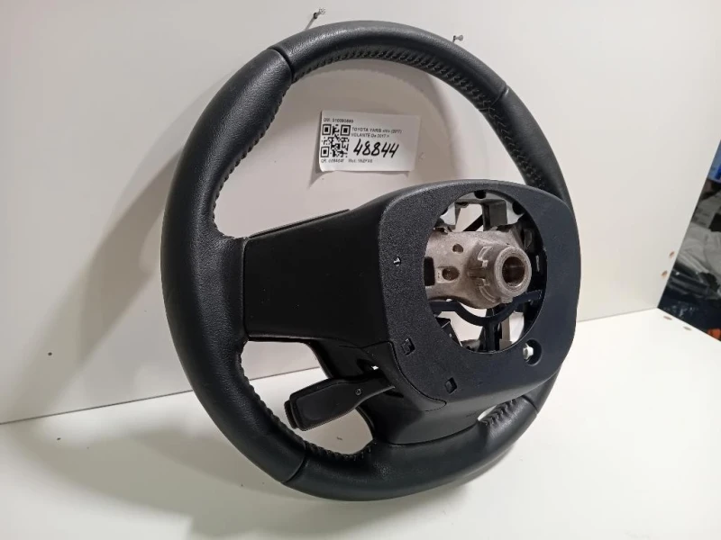 Volante 310093699 Toyota Yaris IV 2017