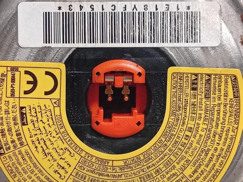 Volante 310093699 Toyota Yaris IV 2017