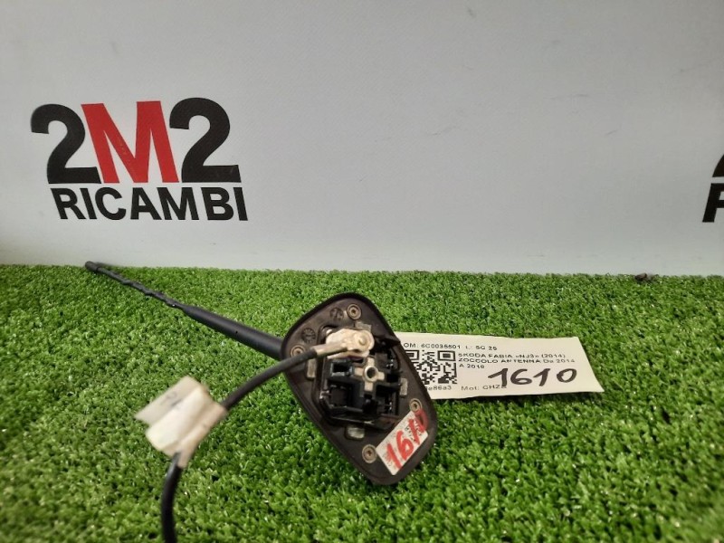 Zoccolo Antenna 6C0035501 Skoda Fabia NJ3 2014