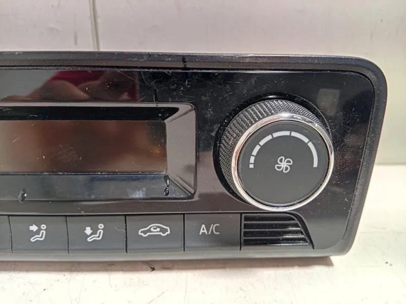 Modulo Comando Riscaldamento Clima 6V0 907 044 Skoda Fabia NJ3 2018