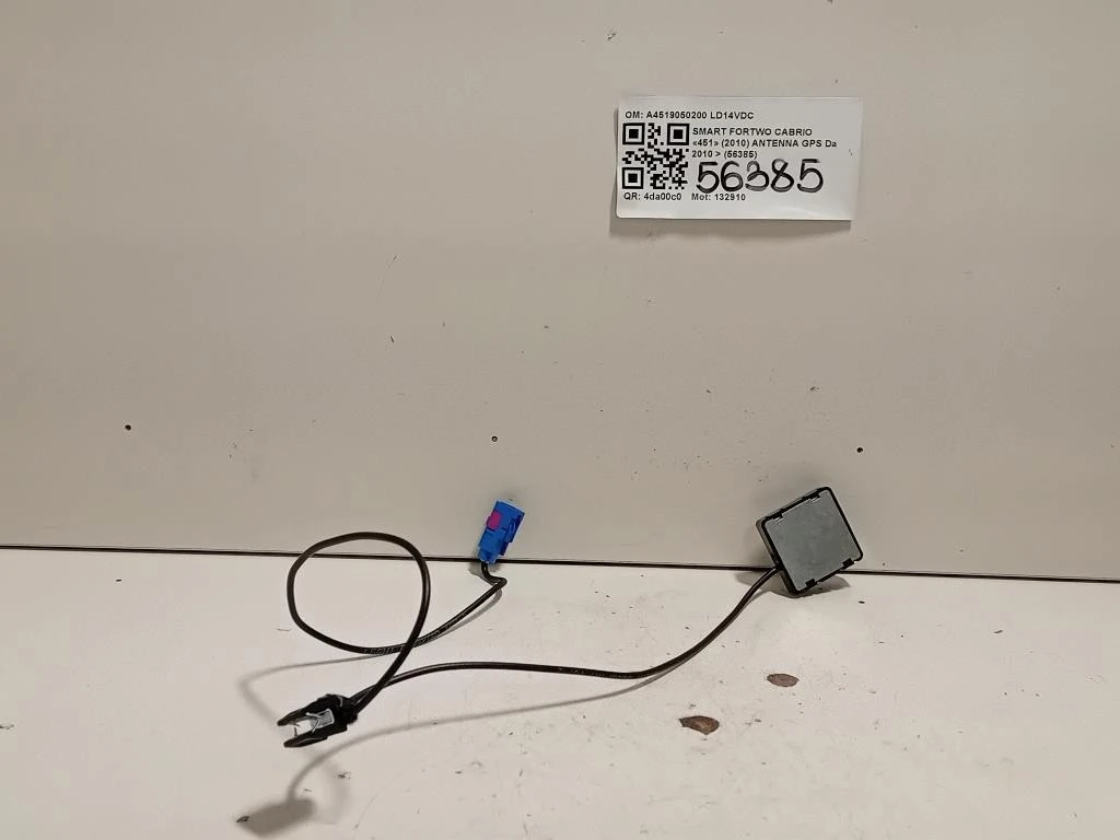 Antenna GPS A4519050200 Smart Fortwo Cabrio 451 2010