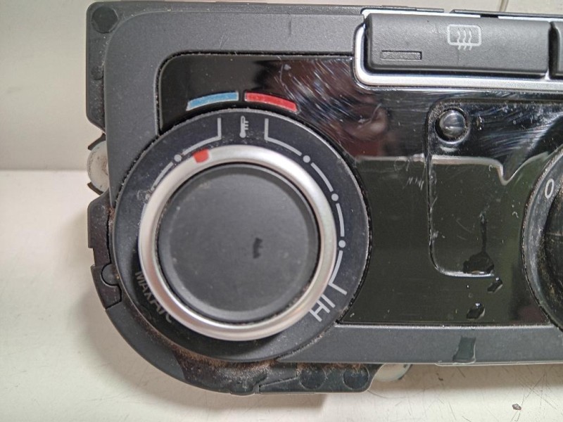 Modulo Comando Riscaldamento Clima 5HB011292-00 Volkswagen Touran III 2010