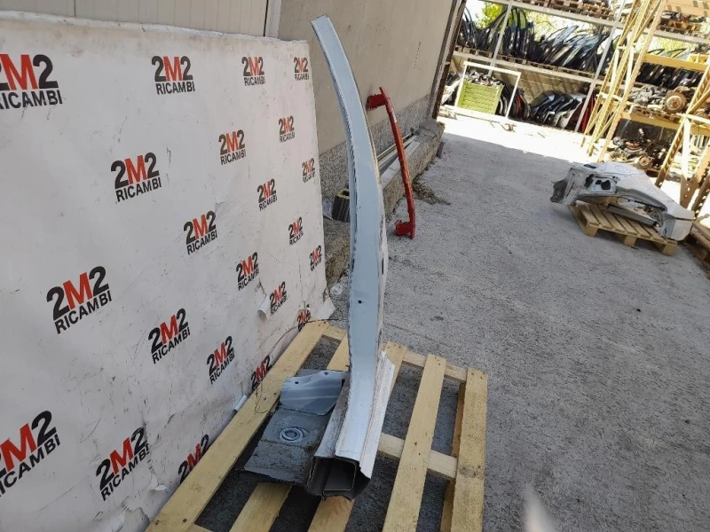 Montante Centrale DX Toyota Yaris IV 2012