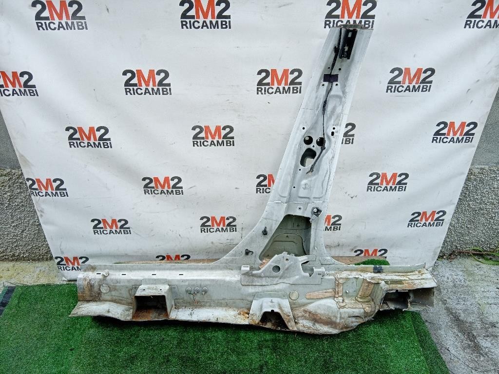 Montante Centrale DX MONTANTE CENTRALE DX Volvo V60 I 2013