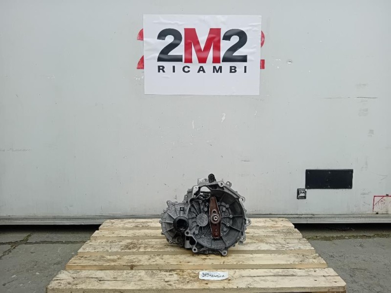 Cambio 5 MARCE MANUALE Volkswagen UP 2012