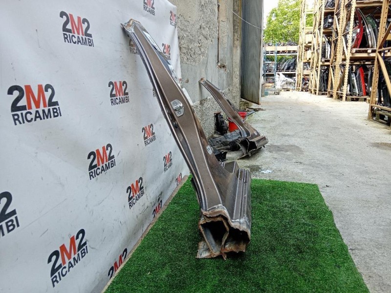 Montante Centrale SX MONTANTE CENTRALE SX Renault CLIO V 2019