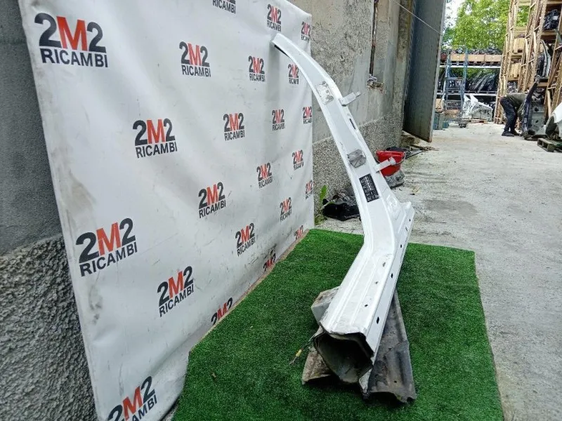 Montante Centrale SX MONTANTE CENTRALE SX Volvo V60 I 2013