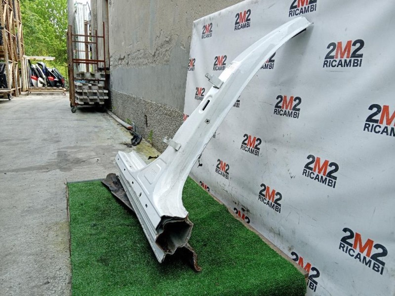 Montante Centrale SX MONTANTE CENTRALE SX Volvo V60 I 2013