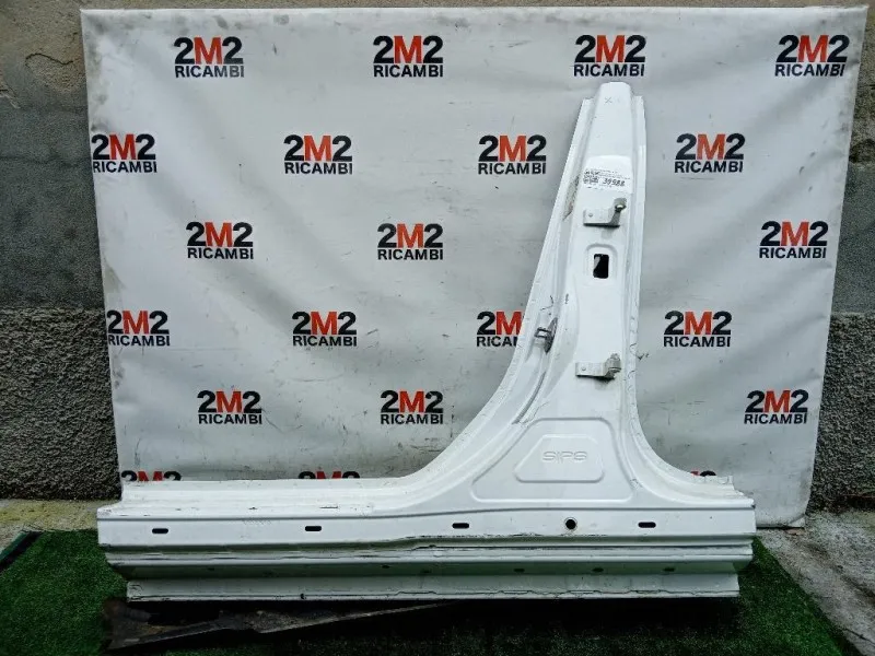 Montante Centrale SX MONTANTE CENTRALE SX Volvo V60 I 2013