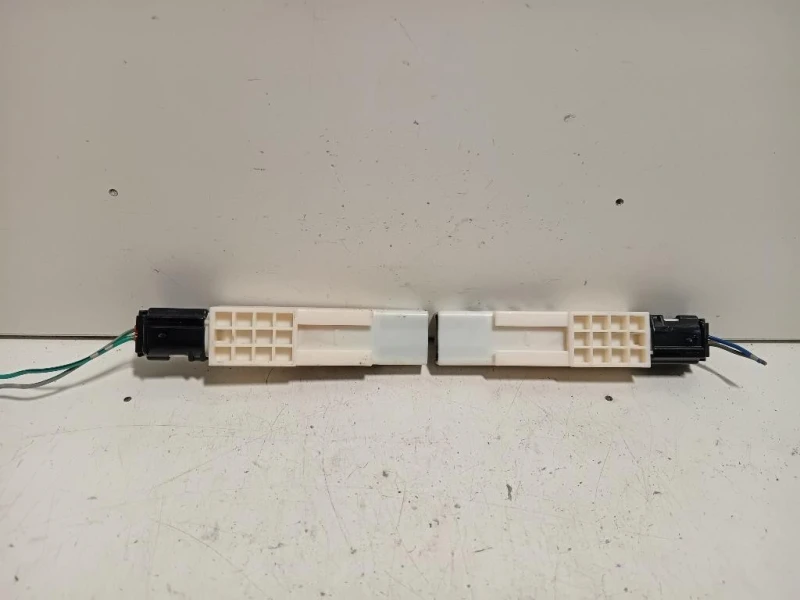 Centralina Amplificatore Antenna KD47676NXA 2 PZ Mazda MX5 IV 2015